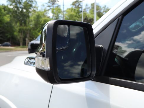 Used 2020 RAM 1500 Laramie AWD/4WD image 19