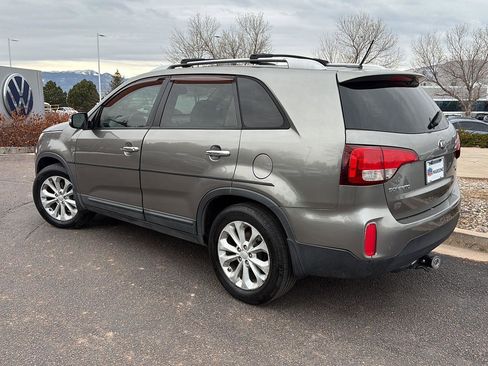Used 2014 Kia Sorento EX image 4