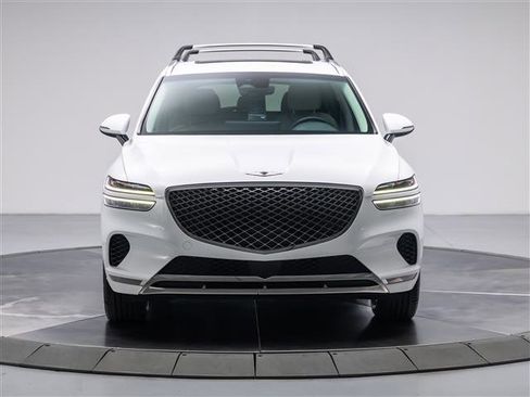 Used 2023 Genesis GV70 2.5T w/ Select Package image 8