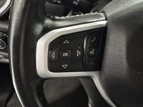 Used 2022 RAM 1500 Big Horn AWD/4WD image 6