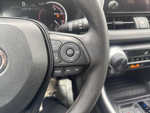 Used 2024 Toyota RAV4 LE FWD image 36