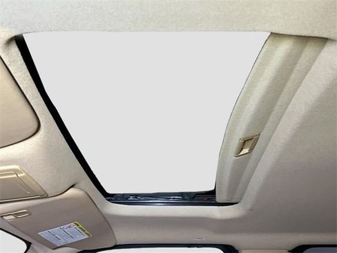 Used 2016 Ford F250 Lariat w/ Lariat Ultimate Package image 31