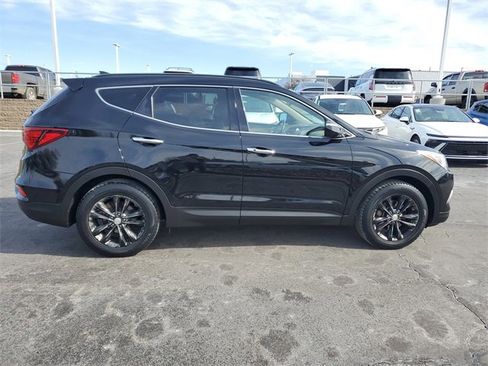 Used 2018 Hyundai Santa Fe Sport 2.0T image 7