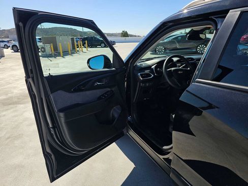 Used 2023 Chevrolet TrailBlazer LT w/ Convenience Package FWD image 19