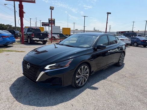 Used 2023 Nissan Altima 2.5 SL FWD image 3
