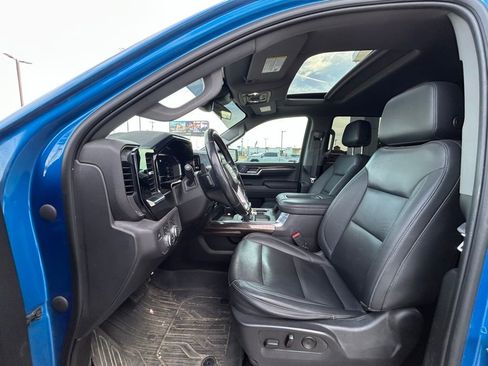 Used 2022 GMC Sierra 1500 Elevation w/ Elevation Premium Package image 7