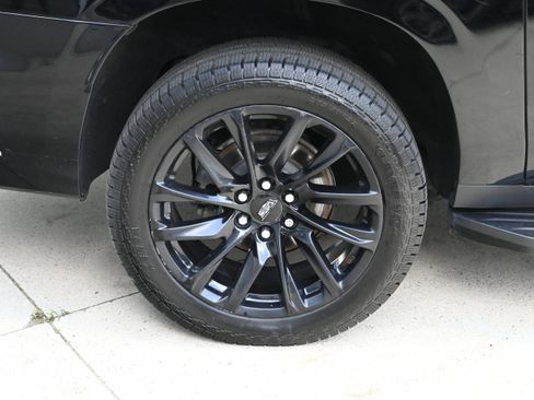 Used 2021 Cadillac Escalade ESV Premium Luxury AWD/4WD image 10