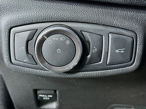 Used 2019 Lincoln MKC Reserve w/ MKC Climate Package image 17