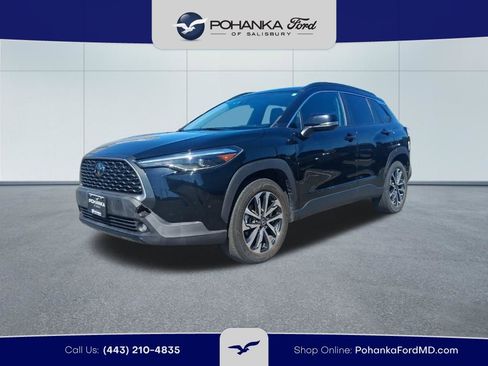 Used 2022 Toyota Corolla Cross XLE AWD/4WD image 1
