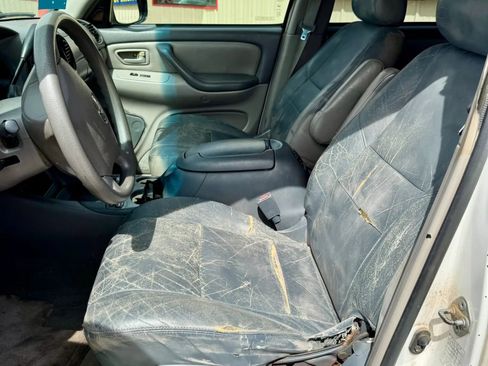Used 2003 Toyota Sequoia SR5 RWD image 9