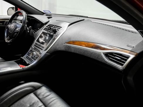 Used 2017 Lincoln MKZ Reserve image 15