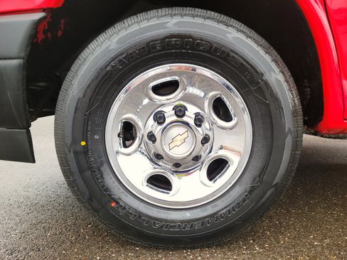 Used 2020 Chevrolet Express 2500 w/ Driver Convenience Package image 23