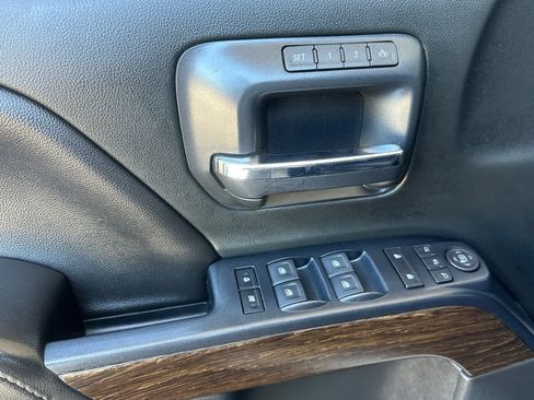 Used 2017 GMC Sierra 1500 Denali w/ Denali Ultimate Package AWD/4WD image 12