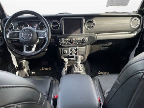 Used 2020 Jeep Wrangler Unlimited Sahara w/ Uconnect 4C Nav & Sound Group image 10