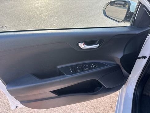 Used 2021 Kia Rio S image 12