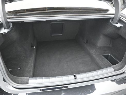 Used 2023 BMW 740i w/ Parking Assistance Package RWD image 22