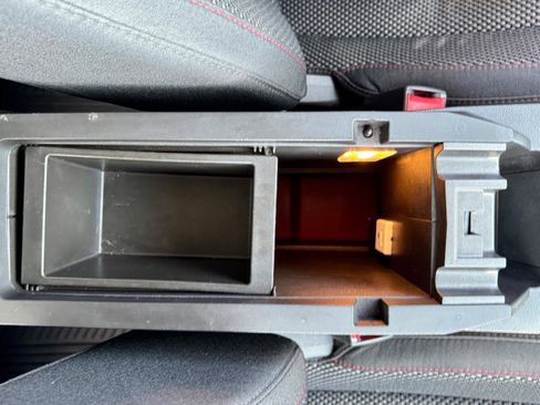 Used 2015 Chevrolet Equinox LT image 25