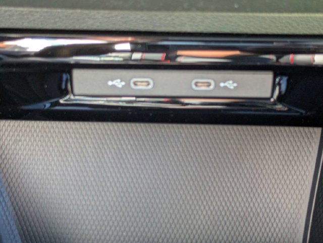 New 2026 Volkswagen GTI SE FWD image 24