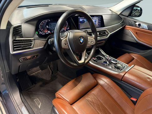 Used 2019 BMW X7 xDrive50i w/ Dynamic Handling Package AWD/4WD image 4