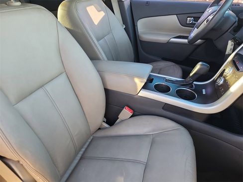 Used 2013 Ford Edge SEL image 19