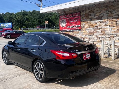 Used 2016 Nissan Altima 2.5 SR FWD image 4