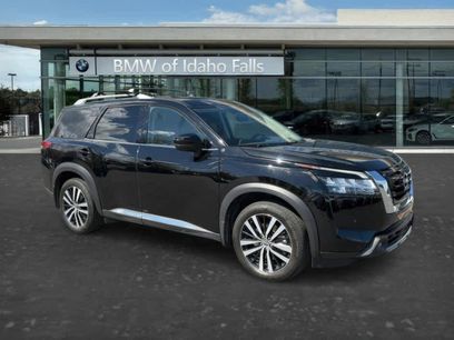 Used 2024 Nissan Pathfinder Platinum
