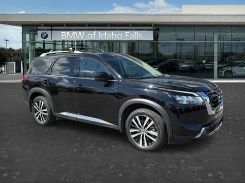 Used 2024 Nissan Pathfinder Platinum AWD/4WD image 1