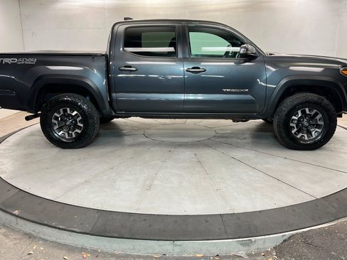 Used 2023 Toyota Tacoma TRD Off-Road AWD/4WD image 7
