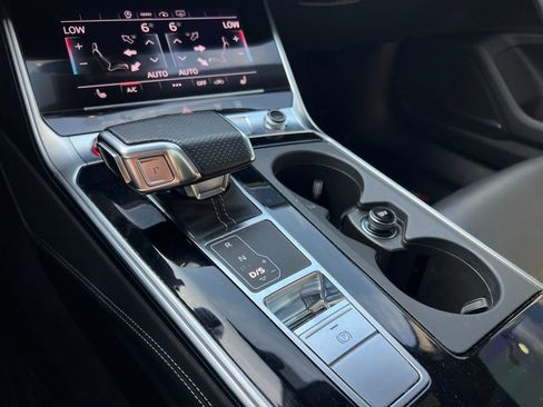 Used 2022 Audi S6 Premium Plus image 35