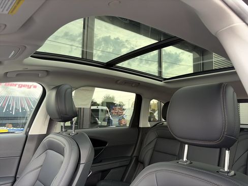 New 2026 Lincoln Nautilus Premier w/ Equipment Group 102A AWD/4WD image 11