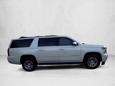 Used 2015 Chevrolet Suburban LT w/ Luxury Package image 5