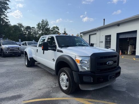 Used 2016 Ford F450 XL w/ Power Equipment Group image 4