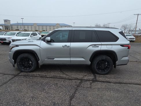 Used 2026 Toyota Sequoia Platinum image 4