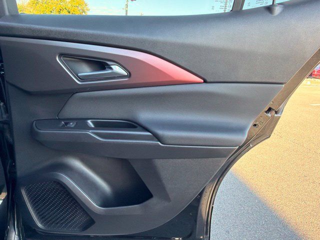 Used 2024 Chevrolet Equinox EV RS FWD image 14