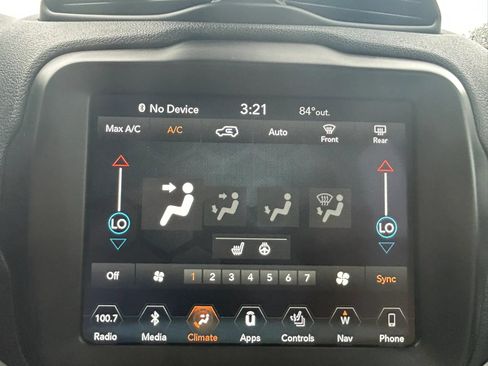 Used 2018 Jeep Renegade Limited w/ UConnect 8.4 Nav Group FWD image 23