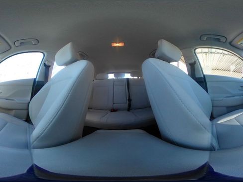 Used 2025 Hyundai Kona SEL image 42