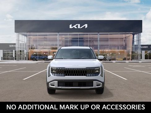 New 2027 Kia Seltos LX FWD image 2