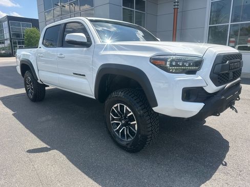 Used 2023 Toyota Tacoma 4x4 Double Cab w/ Trail Edition image 3