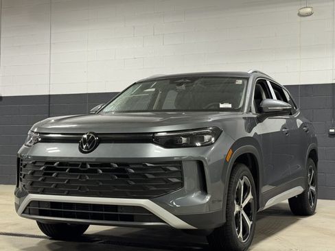 New 2026 Volkswagen Tiguan SE AWD/4WD image 27