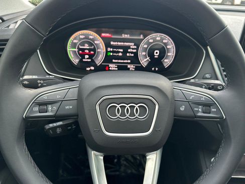 Used 2024 Audi Q5 e Premium image 23