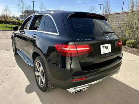 Used 2017 Mercedes-Benz GLC 300 4MATIC image 7
