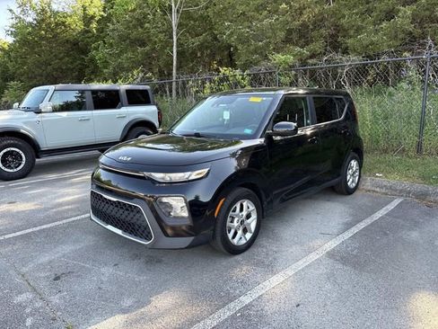 Used 2022 Kia Soul LX w/ Technology Package image 4