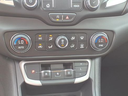 Used 2023 GMC Terrain SLT w/ Elevation Edition AWD/4WD image 19