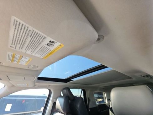 Used 2025 Ford Expedition Active image 15