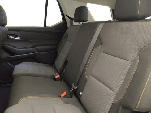 Used 2019 Chevrolet Traverse LS FWD image 18