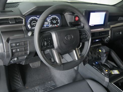 New 2025 Toyota Tacoma TRD Off-Road image 8