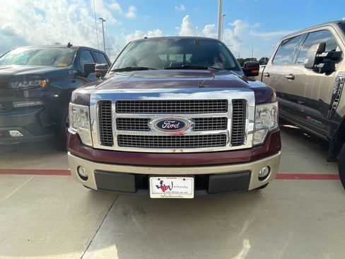 Used 2010 Ford F150 Lariat RWD image 2