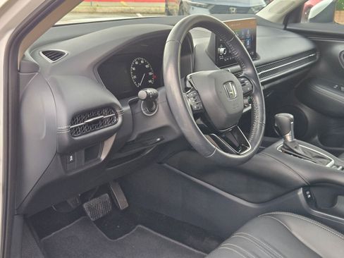 Used 2025 Honda HR-V EX-L image 13
