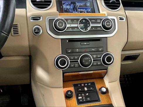 Used 2016 Land Rover LR4 HSE LUX image 8