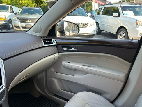 Used 2011 Cadillac SRX Luxury FWD image 66